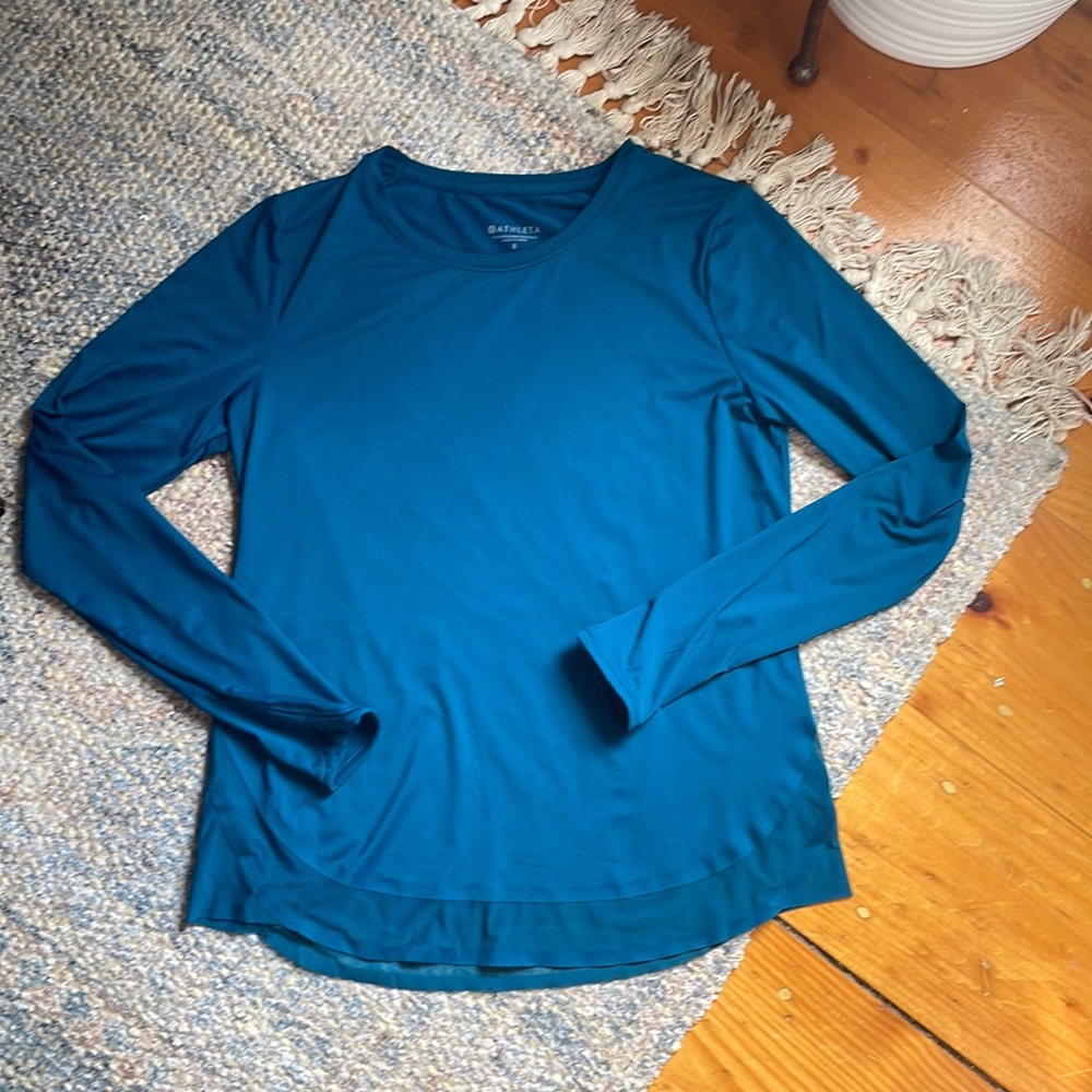 Athleta LS workout shirt small